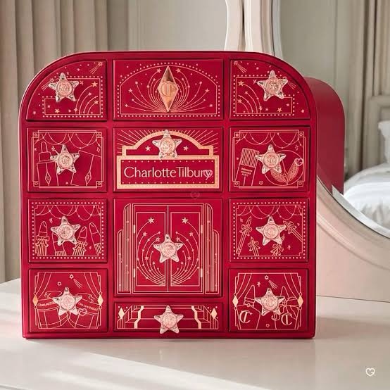 Charlotte Tilbury Calendario avvento 2026
Credit foto Charlottetilbury.com